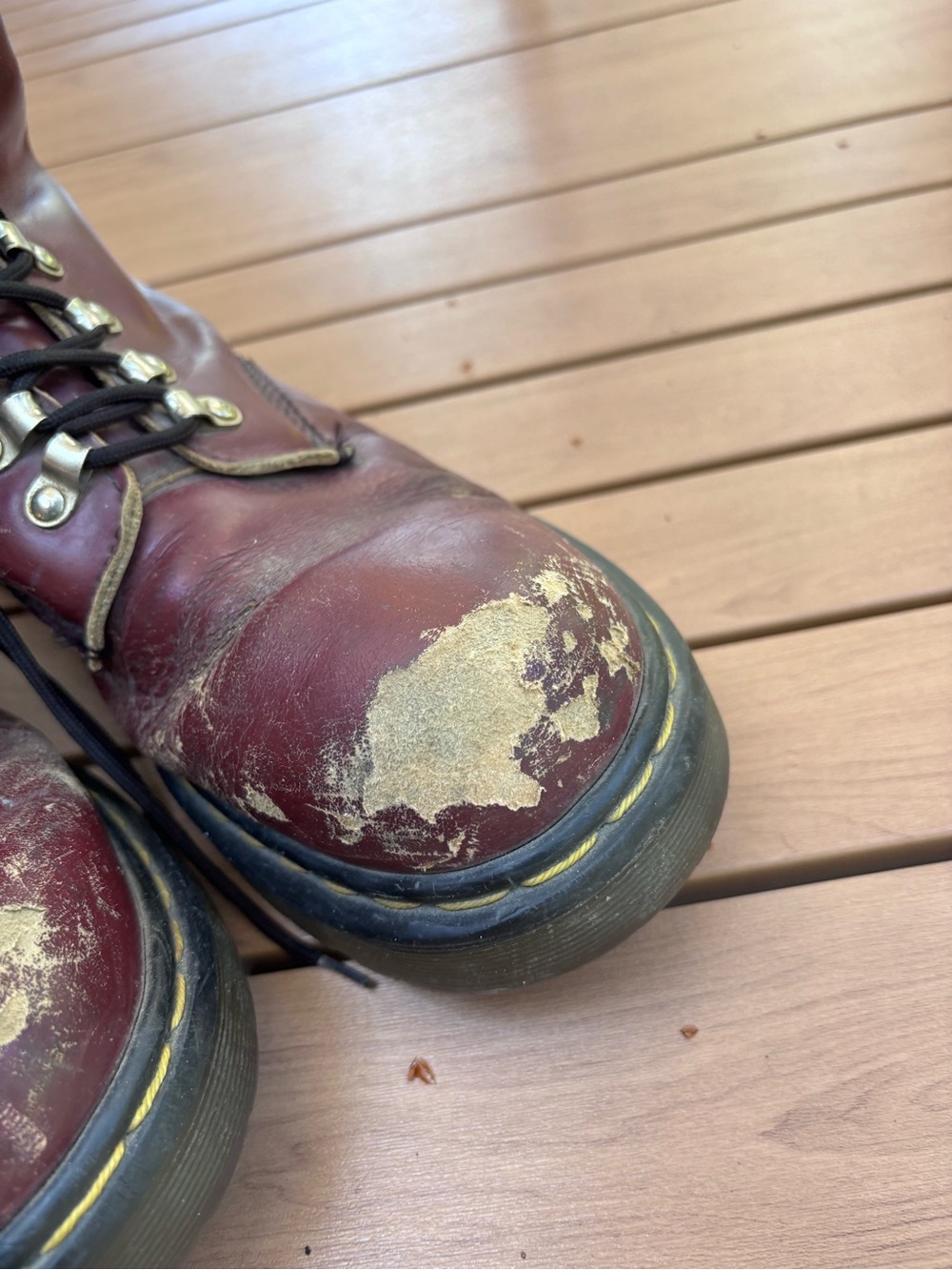Vintage Distressed Dr. Martens Burgundy 1460 combat boots, made in England - Picture 4 of 8